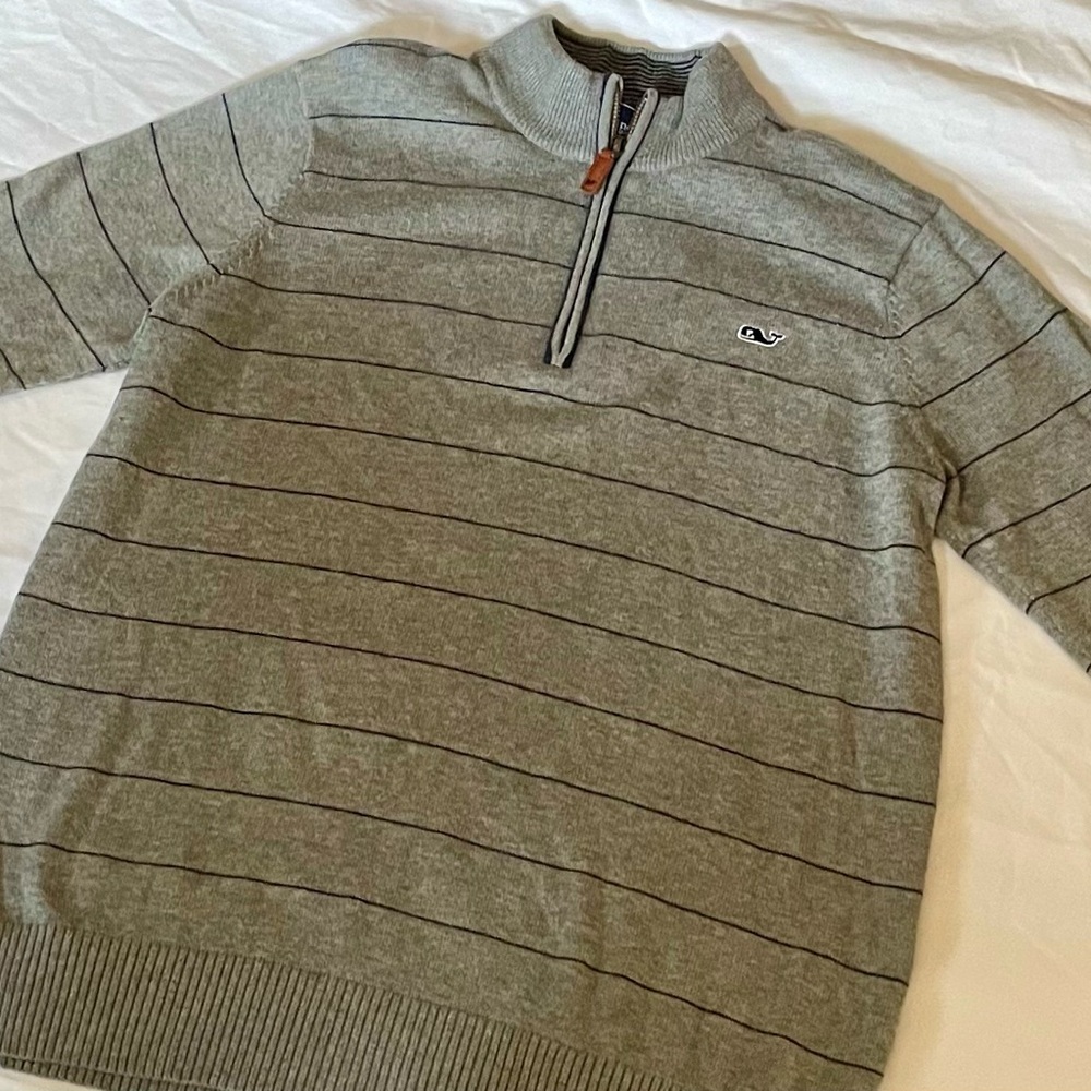 vineyard Vines boys 1/4 sweater great sweater size 16-18